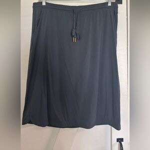MOD Lifewear Everday skirt with hidden leggings
